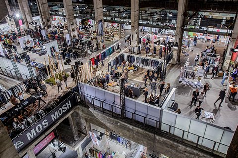 Full coures, full exhibitor spaces and many buyers are on the prowl
